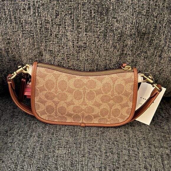 Coach X Peanuts Swinger 20 Bag in Signature Canvas & Leather Brass/Tan/Brown NWT - Picture 6 of 8